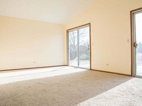 5th image of 2495 Bristol Ct