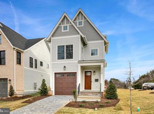 2420 1st Rd S, Arlington, VA 22204