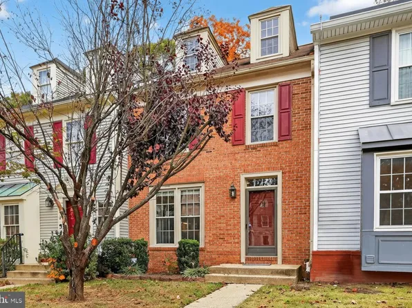 14211 Oakpointe Dr, Laurel, MD 20707