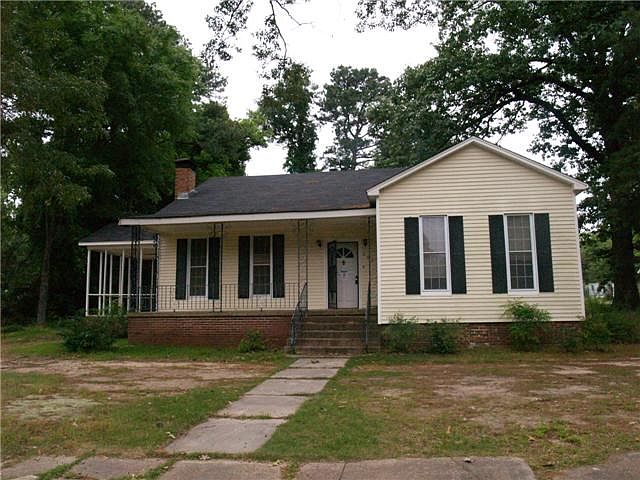 1st image of 257 W College Ave