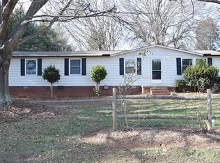 1420 Brawley School Rd, Mooresville, NC 28117