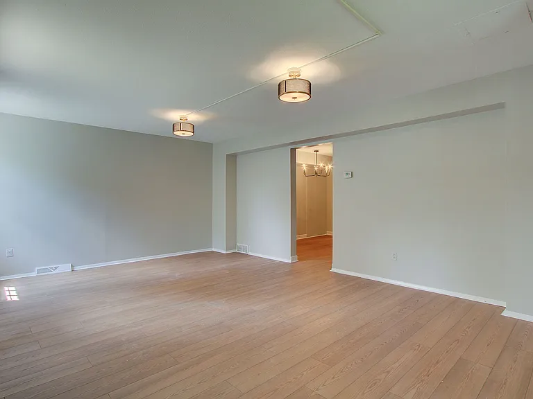 1655 Southbend Dr — Photo 12