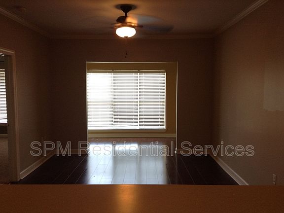 5th image of 2808 Bloomfield Ln Unit 301