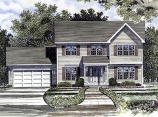 83 River Rd, Pepperell, MA 01463