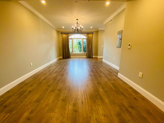 3rd image of 168 S Sierra Madre Blvd #102