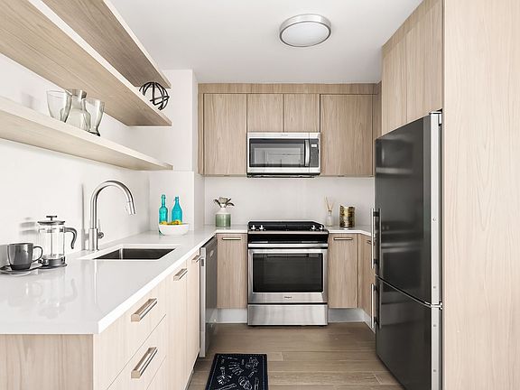2nd image of 5900 Arlington Ave APT 16O