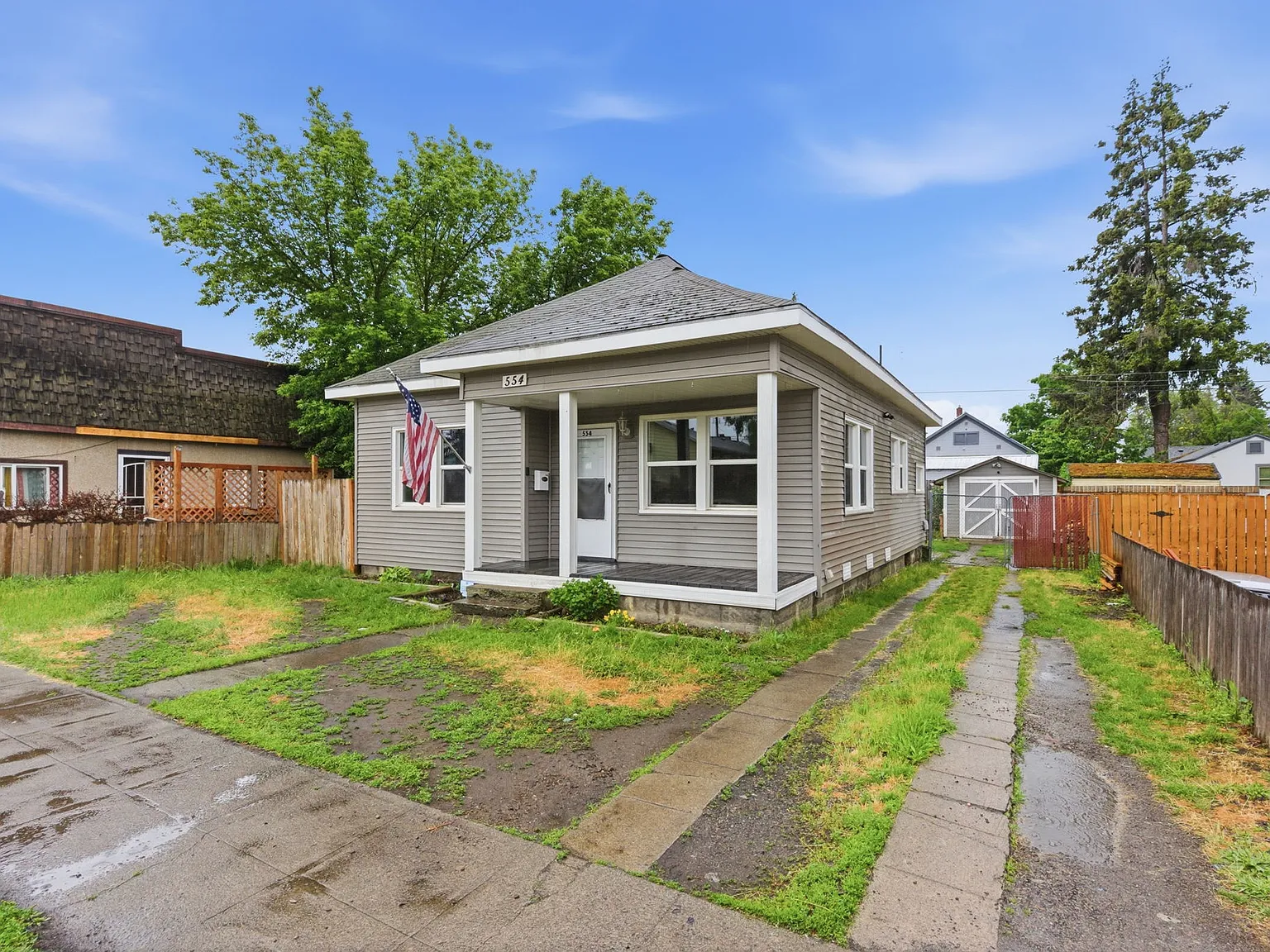 2 bed, 1080 sqft, $1,900 — Photo 3