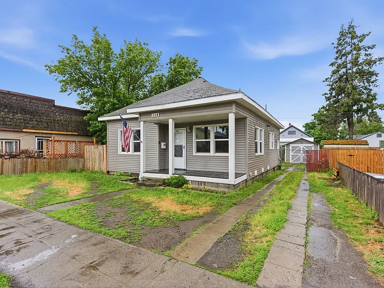 554 E Bridgeport Ave — Photo 3