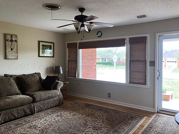 2nd image of 2123 Beech Ln