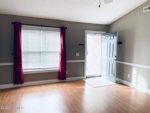 3rd image of 2313 A Saddleback Dr