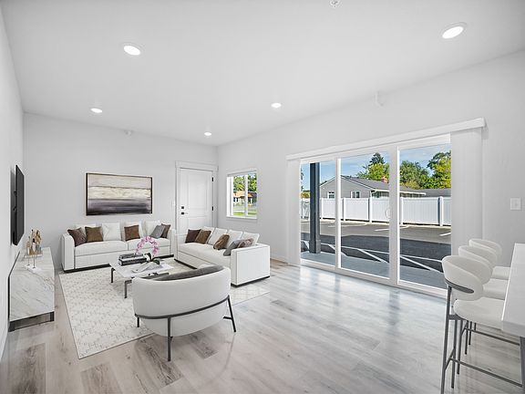 5th image of 16104 E Valleyway Ave #103