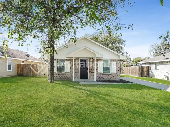 107 Cook St, Waxahachie, TX 75165