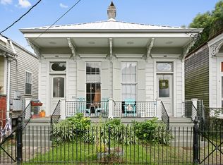 927 Bordeaux St, New Orleans, LA 70115