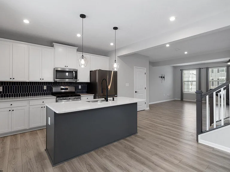 23 Dover Ct — Photo 6