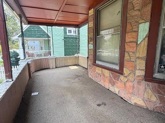 5th image of 605 Park Ave