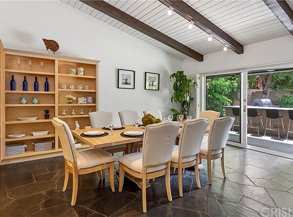 5th image of 4935 Gaviota Ave