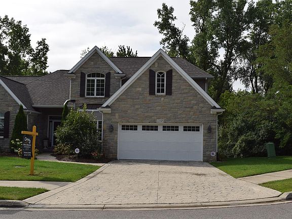 2nd image of 12195 Worthington Ct