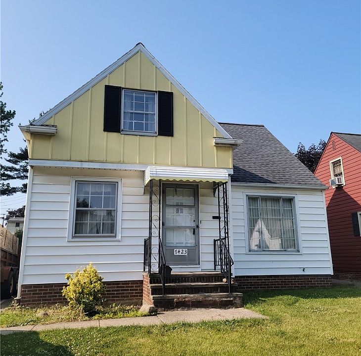 1st image of 7423 Woodhaven Ave