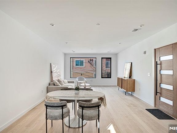 3rd image of 5508 Madison St #2