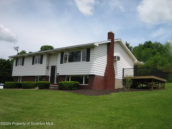 449 Montdale Rd, Olyphant, PA 18447