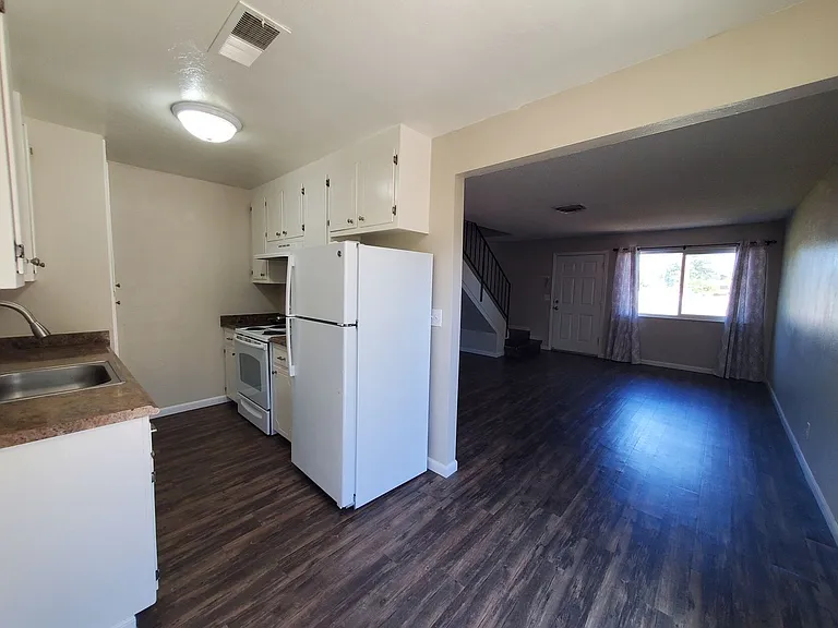 1500 Lake Blvd — Photo 4