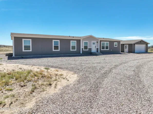 26827 N Chicory Way, Paulden, AZ 86334