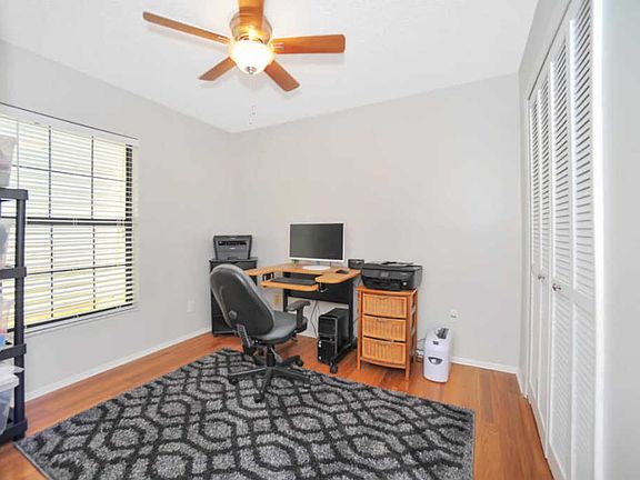 4th image of 2567 Longwood Blvd