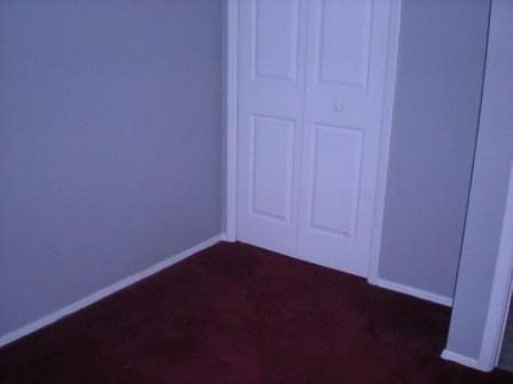 3rd image of 9577 Greenway Dr