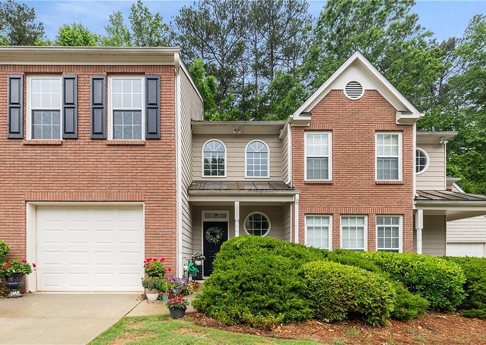 1st image of 360 Parkview Manor Dr