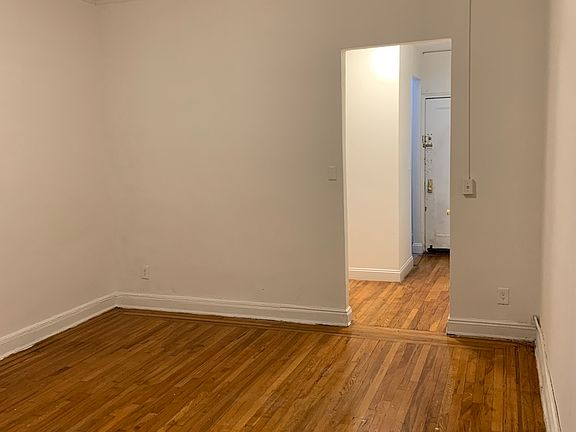 3rd image of 210 E 38th St #4BB