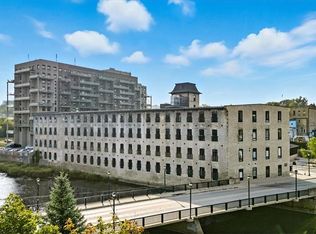 19 Guelph Ave #408, Cambridge, ON N3C1A2