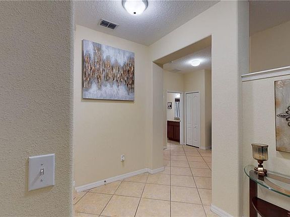4th image of 2725 Garden Falls Dr