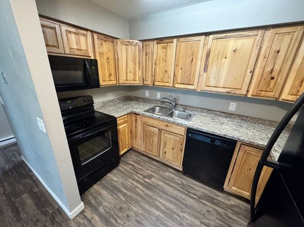 400 W Lincoln Ave #10