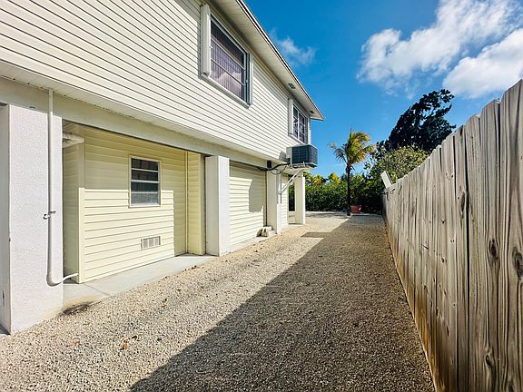 5th image of 28452 Yucatan Ln