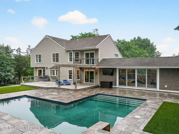 46 Heritage Court, Kingston, NY 12401