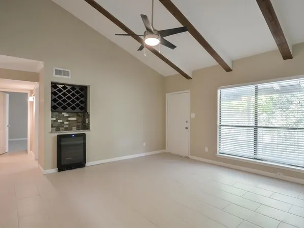 5711 Sugar Hill Dr APT 72, Houston, TX 77057