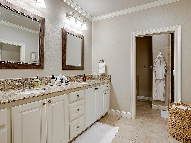 1201 Jerome St #1203 — Photo 21