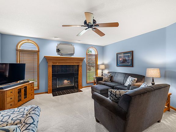 5th image of 1406 NW Parkridge Pl