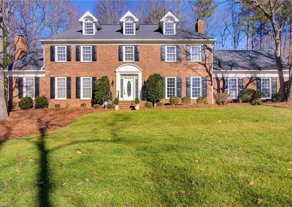 1st image of 800 Blanton Pl