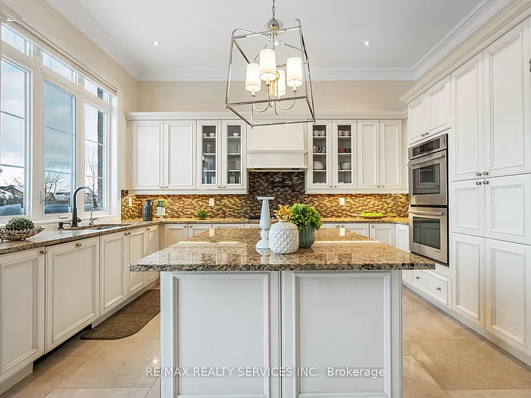 9 Interlacken Dr — Photo 15