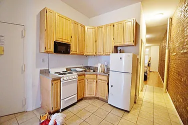 Rented by Best Apartments North Inc