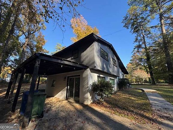 5th image of 2045 Pine Oak Dr SW