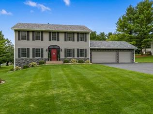 7932 Windspoint Rd, Roscoe, IL 61073