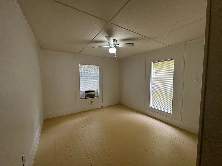 434 E Tillman Ave #7 — Photo 2