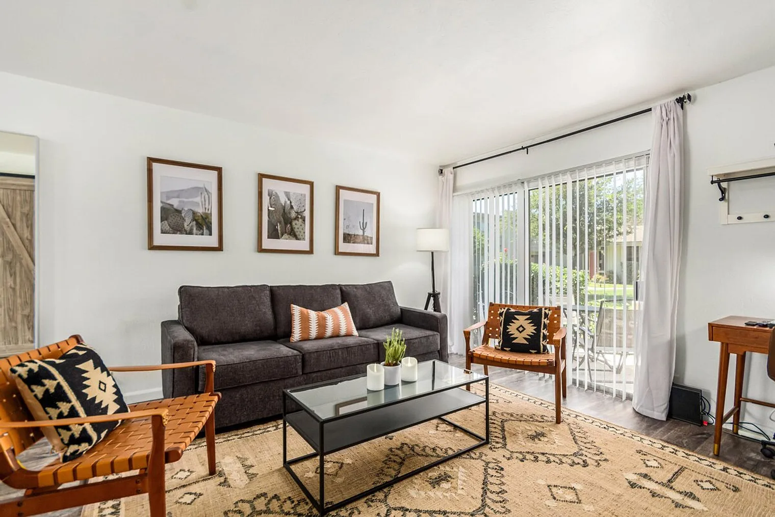 2 bed, 2.0 bath, 1097 sqft, $2,553 — Photo 1