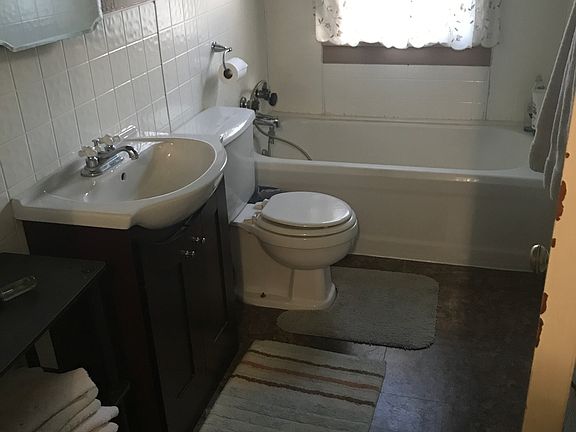 Upstairs Bathroom
