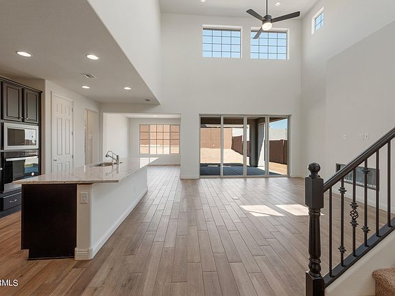 4th image of 13776 W CALLE DE BACA --