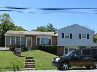 1444 Karen Dr, Harrisburg, PA 17109