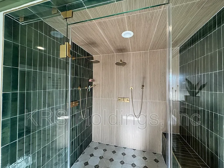 159 Sanford Ferry Ct — Photo 32