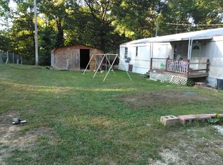 224 Country Club Est, Greenup, KY 41144